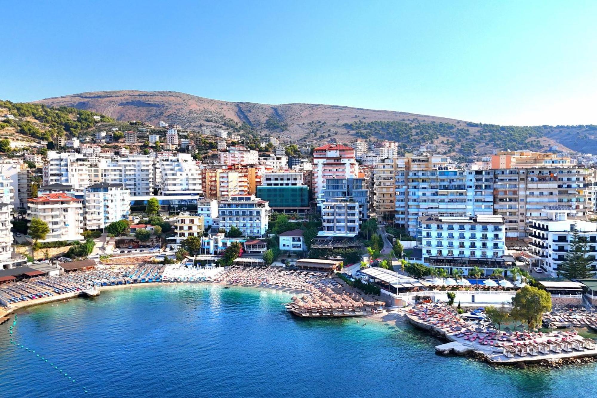 Svein Apartment Sarandë Eksteriør billede