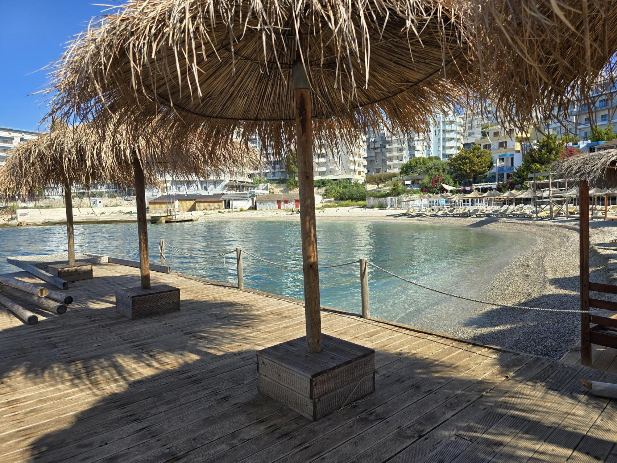 Svein Apartment Sarandë Eksteriør billede
